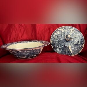 Liberty Blue serving dish with lid
